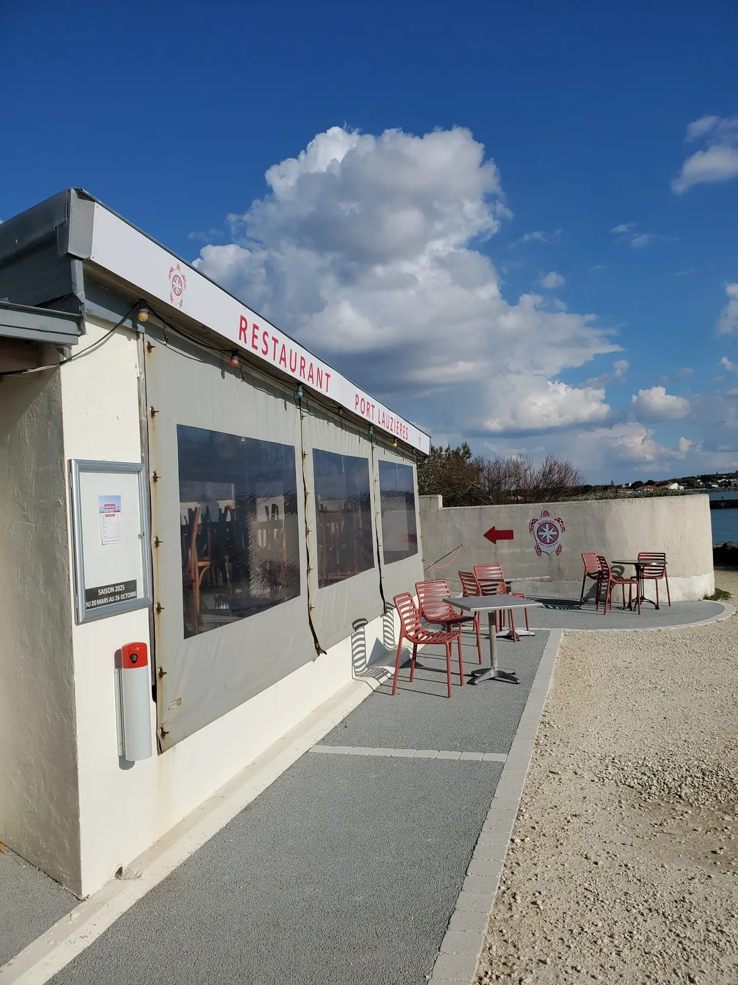 restaurant Port Lauzières - vue extérieure